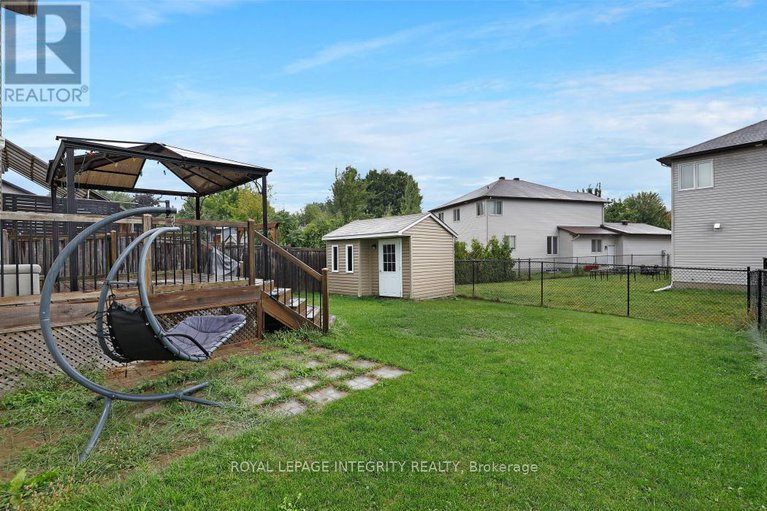 28826522/282-jasper-crescent/town-of-rockland/clarence-rockland/ontario/K4K0B9_25