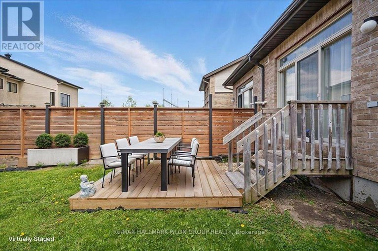 28580590/107-watchhorn-grove/riverside-south/ottawa/ontario/K1V2N3_19