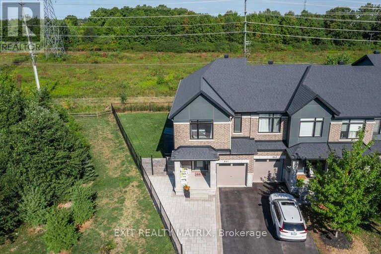 29118512/641-putney-crescent/stittsville-south/ottawa/ontario/K2S2N7_33