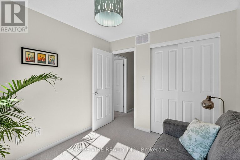 28898815/19-fieldberry-private/stonebridge/ottawa/ontario/K2J5E7_26