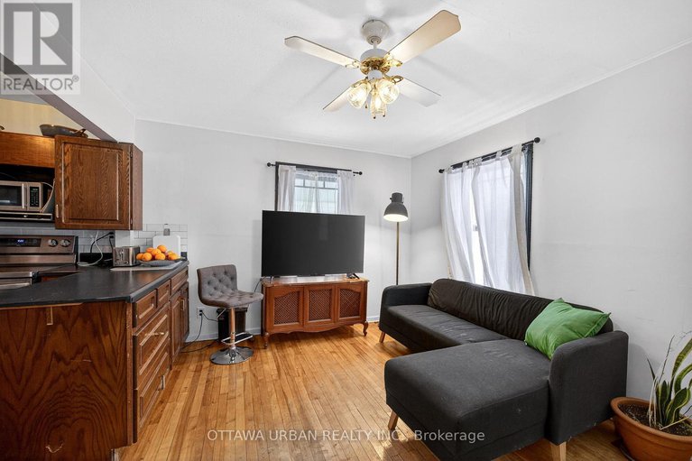 29249912/951-merivale-road/carlington/ottawa/ontario/K1Z6A3_19