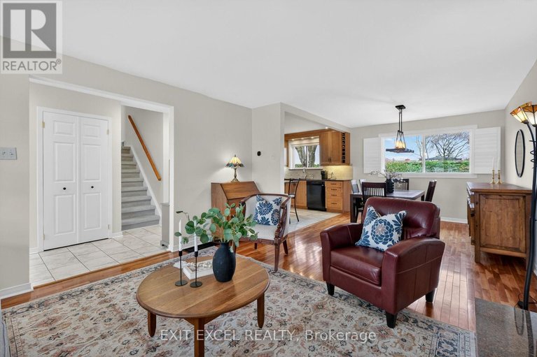 29684997/1554-rosebella-avenue/blossom-parkkemp-parkfindlay-creek/ottawa/ontario/K1T1E8_7