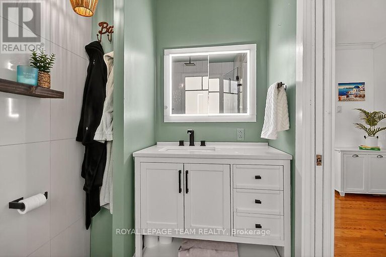 29003726/5664-south-island-park-drive/manotick-long-island-nicholls-island/ottawa/ontario/K4M1J3_16