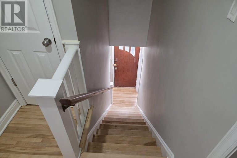 29555442/30-sunnycrest-drive/city-viewskylinefisher-heightsparkwood-hills/ottawa/ontario/K2E5Y2_19