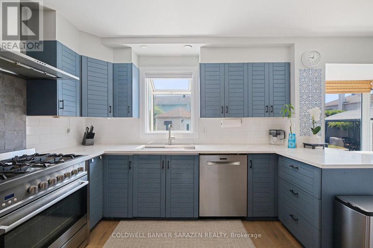 28757000/1709-caminiti-crescent/fallingbrookpineridge/ottawa/ontario/K4A1M2_12