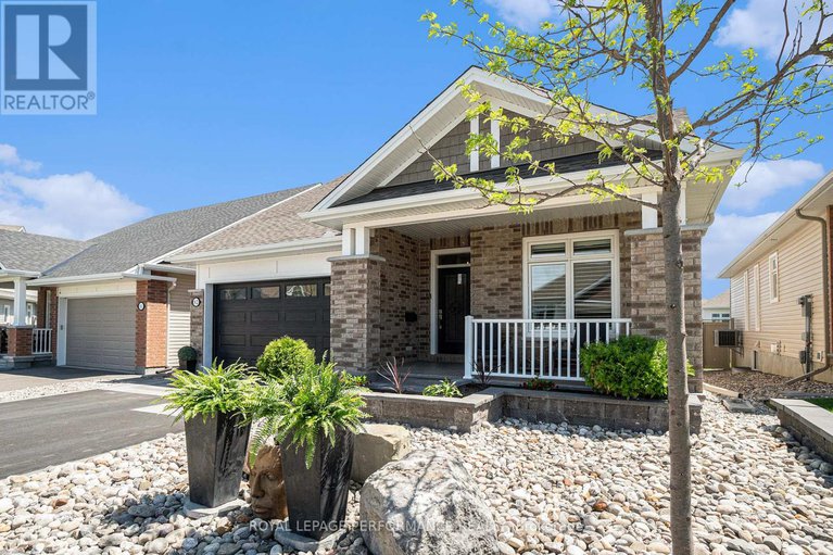28336661/82-kayenta-street/remainder-of-stittsville-area/ottawa/ontario/K2S2K7_2