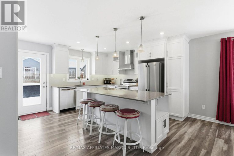 29275538/50-jim-brownell-boulevard/long-sault/south-stormont/ontario/K0C1P0_8