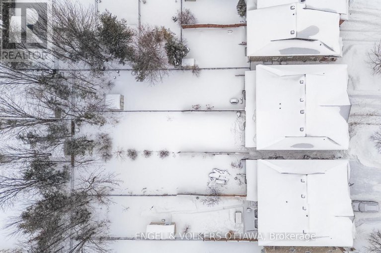 29344132/318-parkin-circle/blossom-parkkemp-parkfindlay-creek/ottawa/ontario/K1T4G6_49