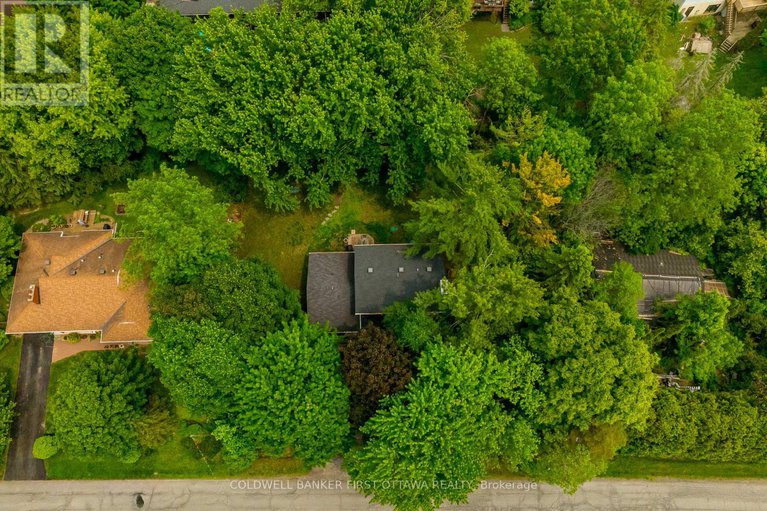 28439323/5455-west-river-drive/manotick-long-island-nicholls-island/ottawa/ontario/K4M1G7_39