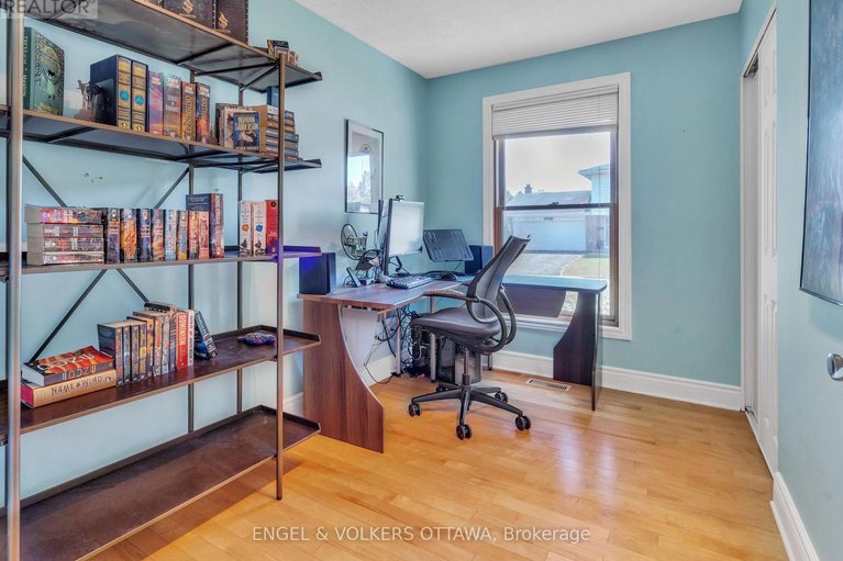 29043214/1369-fontenay-crescent/south-keys/ottawa/ontario/K1V7K5_14