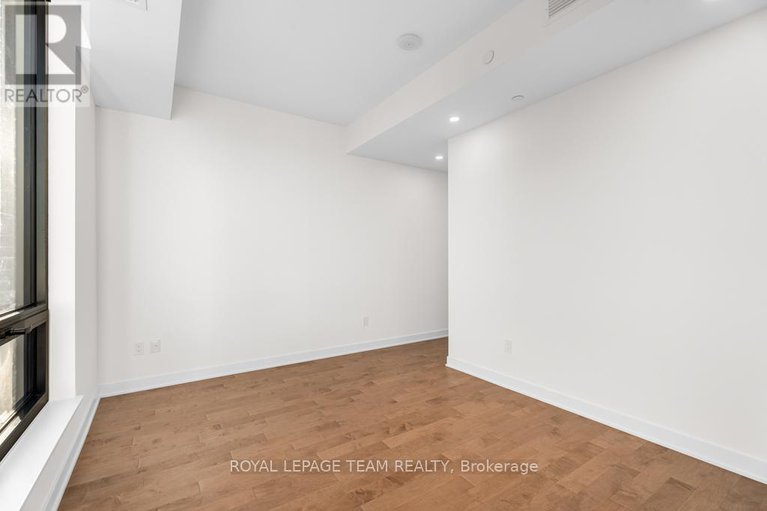 28724329/2704-340-queen-street/ottawa-centre/ottawa/ontario/K1R0G1_13
