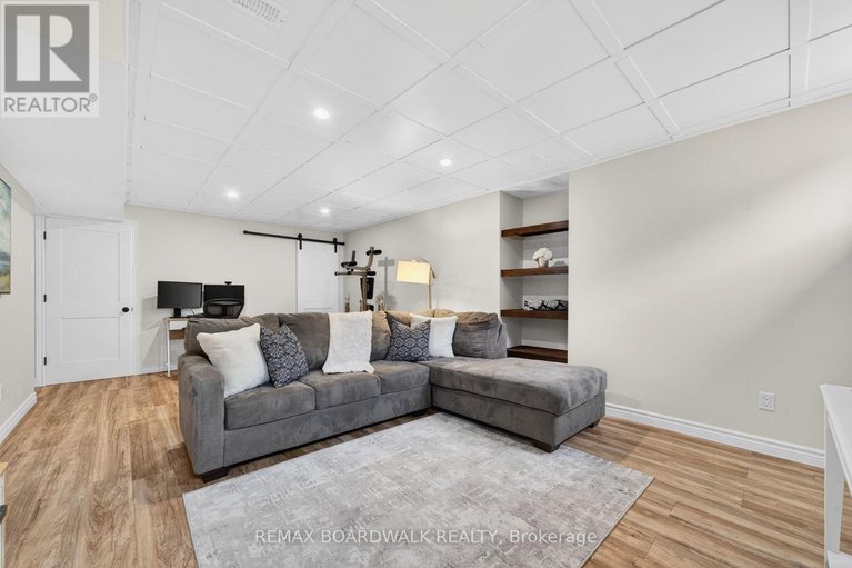 29620530/38-thunderbolt-street/emerald-meadowstrailwest/ottawa/ontario/K2V0L9_34