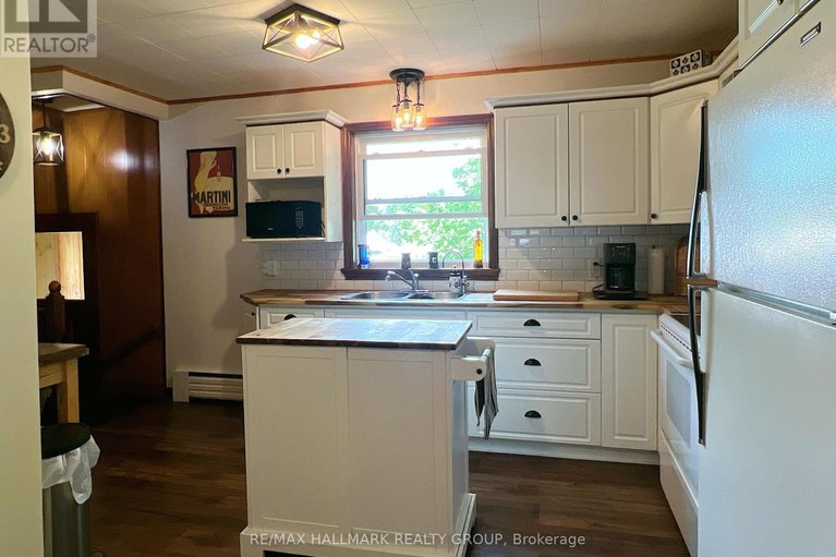 28580588/101-clarence-street/lanark-highlands-lanark-village/lanark-highlands/ontario/K0G1K0_8