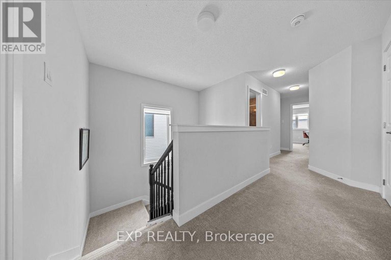 29305395/307-686-quilter-row/goulbourn-twp-from-franktown-rdsouth-to-rideau/ottawa/ontario/K0A2Z0_19