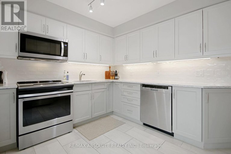 28636841/252-bruyere-street/lower-town/ottawa/ontario/K1N5E6_17