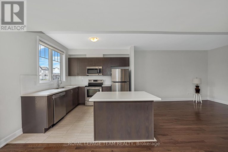 29154468/515-clemency-crescent/heritage-park/ottawa/ontario/K2J6R7_8