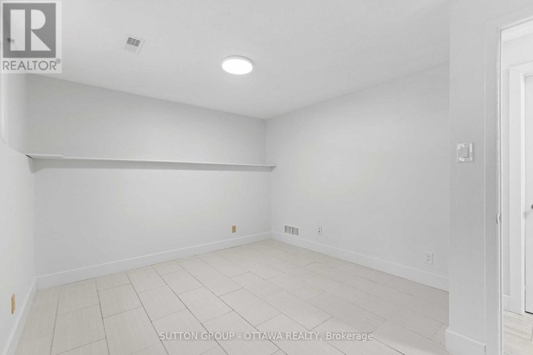 29094493/131-renova-avenue/riverview-park/ottawa/ontario/K1G4C7_19