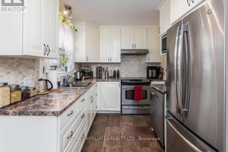 28591498/1941-haig-drive/elmvale-acres/ottawa/ontario/K1G2J9_12