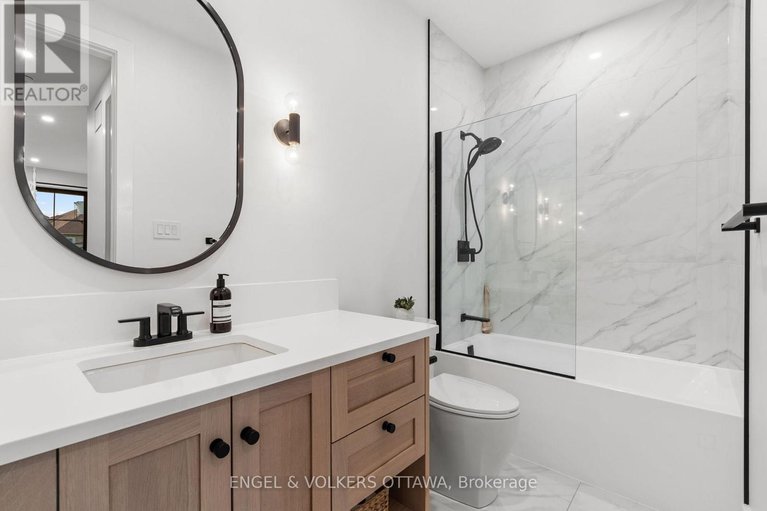 28278709/39-winding-way/barrhaven-east/ottawa/ontario/K2C3H1_28