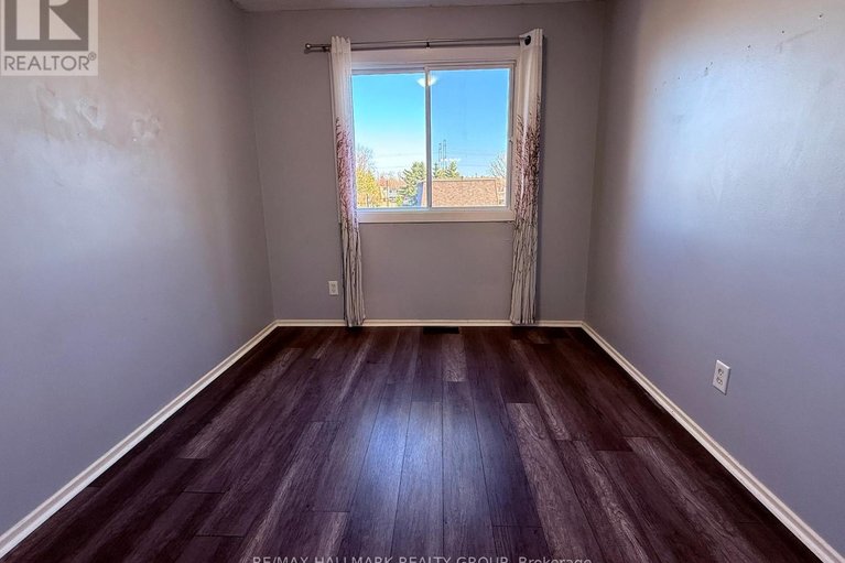 29677265/2912-fairlea-crescent/heron-gateindustrial-park/ottawa/ontario/K1V8T7_13