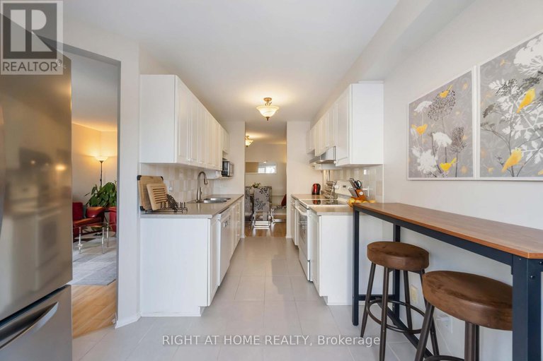 28479510/333-hillsboro-private/emerald-meadowstrailwest/ottawa/ontario/K2M3B2_7