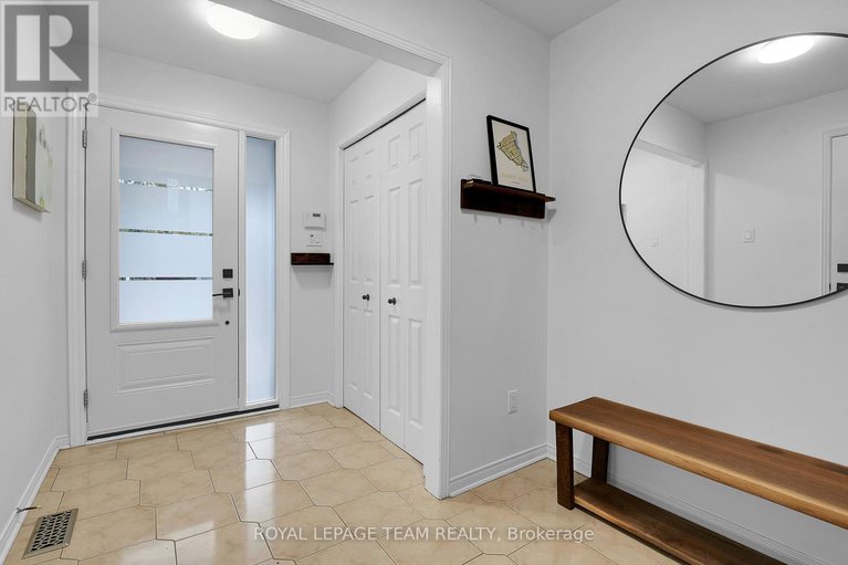 29119932/342-templeton-street/sandy-hill/ottawa/ontario/K1N9P7_5