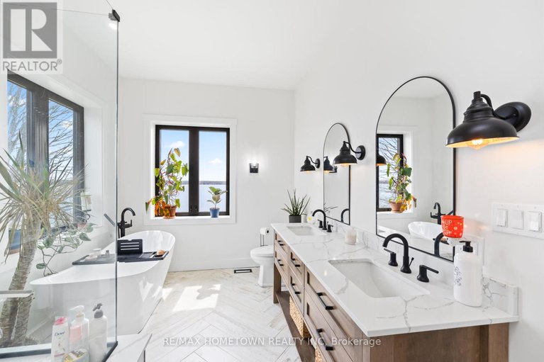 29416154/5-shoreside-way/augusta-twp/augusta/ontario/K6V5T1_23