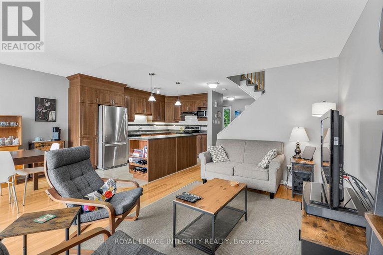 28684495/216-eliot-street/town-of-rockland/clarence-rockland/ontario/K4K0E6_12