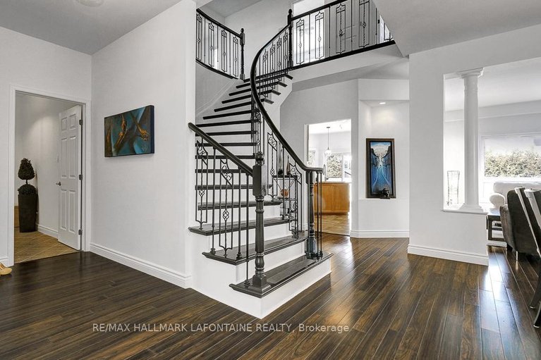 29570539/315-rustic-hills-crescent/springridgeeast-village/ottawa/ontario/K4A5A8_4