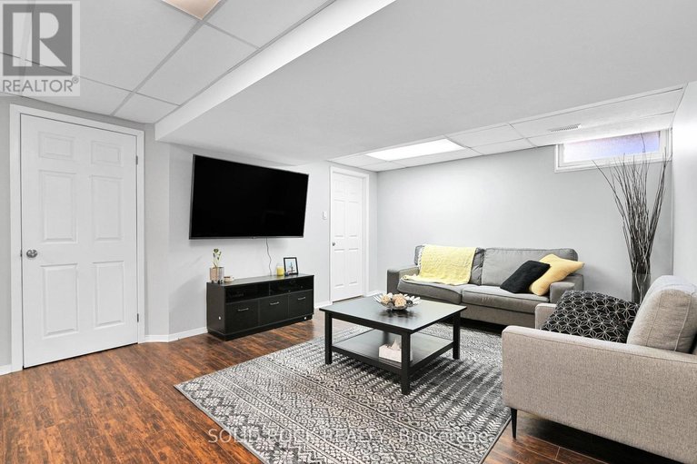 29674450/137-3915b-old-richmond-road/arbeatha-park/ottawa/ontario/K2H8T9_29