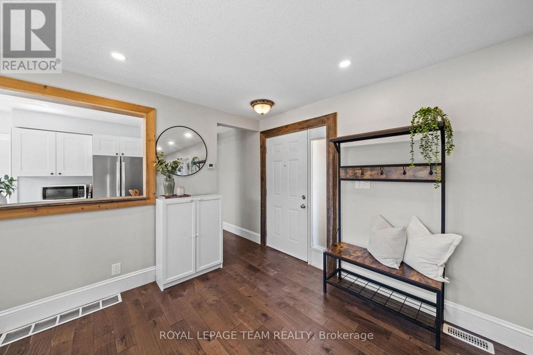 29661611/14-ferguson-street/kemptville/north-grenville/ontario/K0G1J0_7