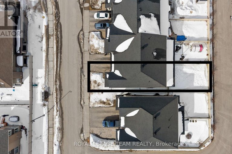 29445575/143-avro-circle/cfb-rockcliffe-and-area/ottawa/ontario/K1K4K7_44