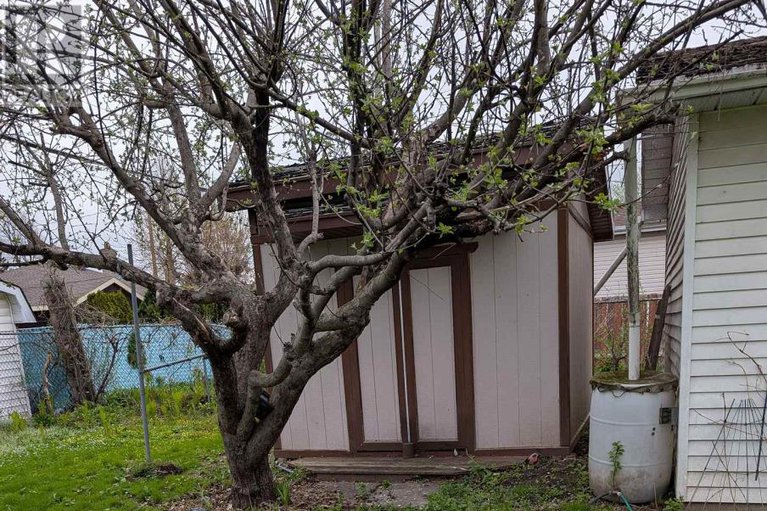 29018995/393-donald-street/overbrookcastle-heights/ottawa/ontario/K1K1M2_21