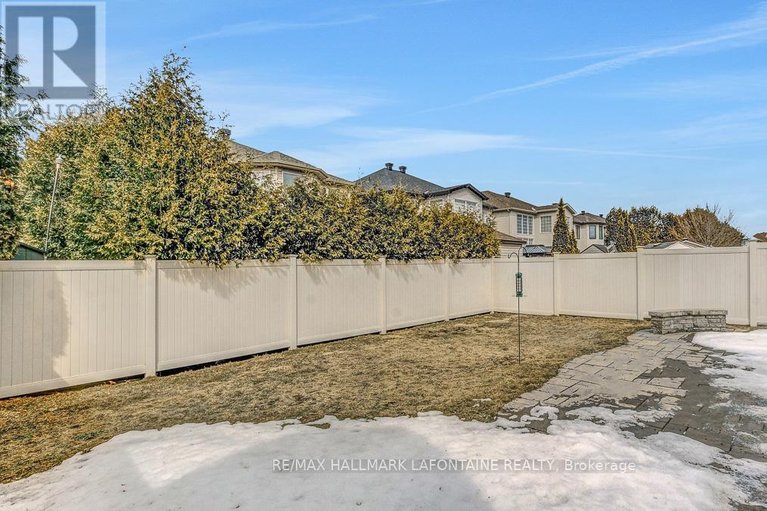 29570539/315-rustic-hills-crescent/springridgeeast-village/ottawa/ontario/K4A5A8_46