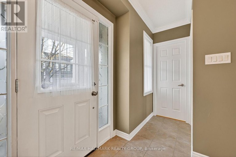 29121149/317-river-landing-avenue/half-moon-bay/ottawa/ontario/K2J3V4_4