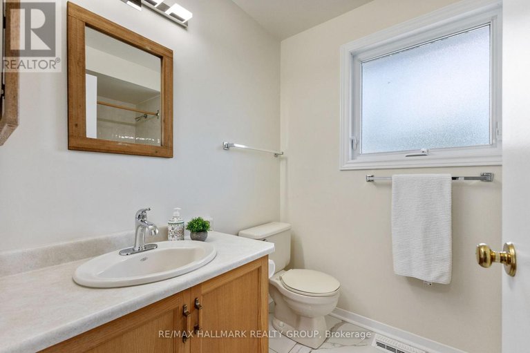 28518231/19-notman-way/hunt-club-park/ottawa/ontario/K1G4P6_30