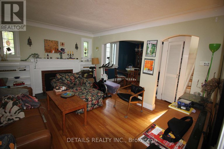28214375/10-garrison-street-n/ottawa-west/ottawa/ontario/K1Y2T8_6