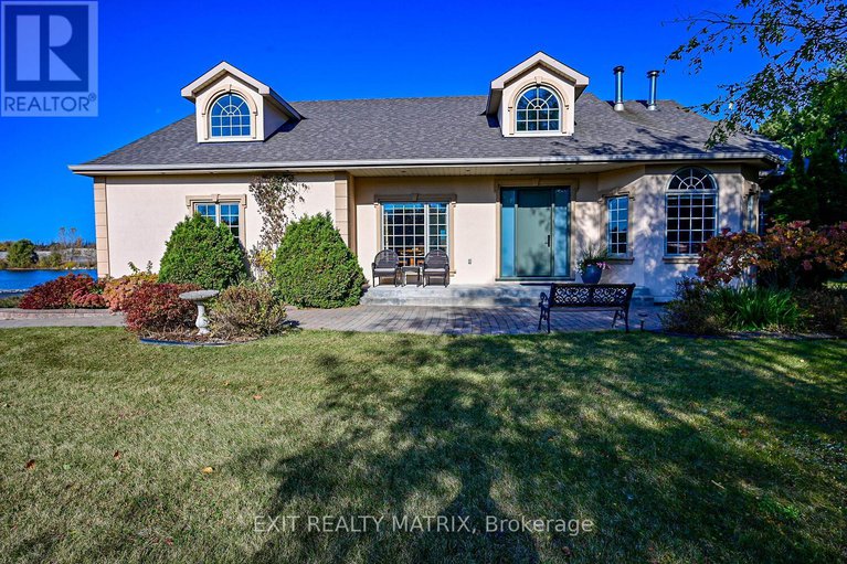 28117535/2158-old-prescott-road/osgoode-twp-north-of-reg-rd-6/ottawa/ontario/K4P1L9_2