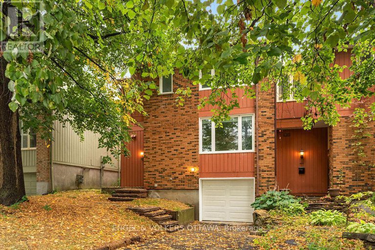 28918129/12-bayside-private/mooneys-bayriverside-park/ottawa/ontario/K1V9R3_1
