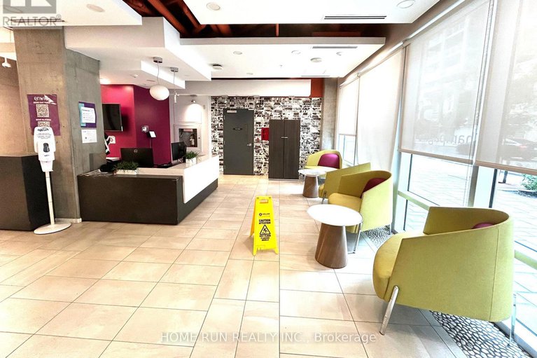 29414754/1817-105-champagne-avenue/west-centre-town/ottawa/ontario/K1S4P3_3