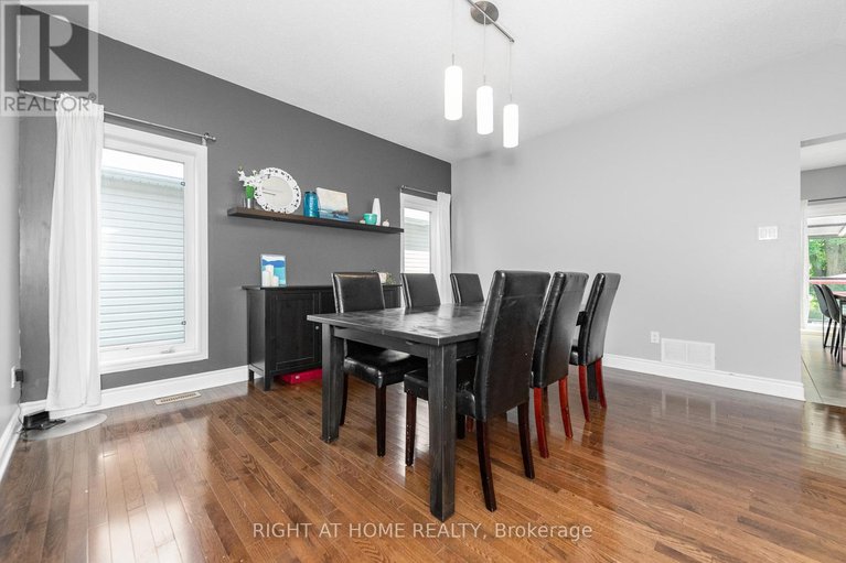 29369214/48-station-trail/village-of-russell/russell/ontario/K4R0A3_19