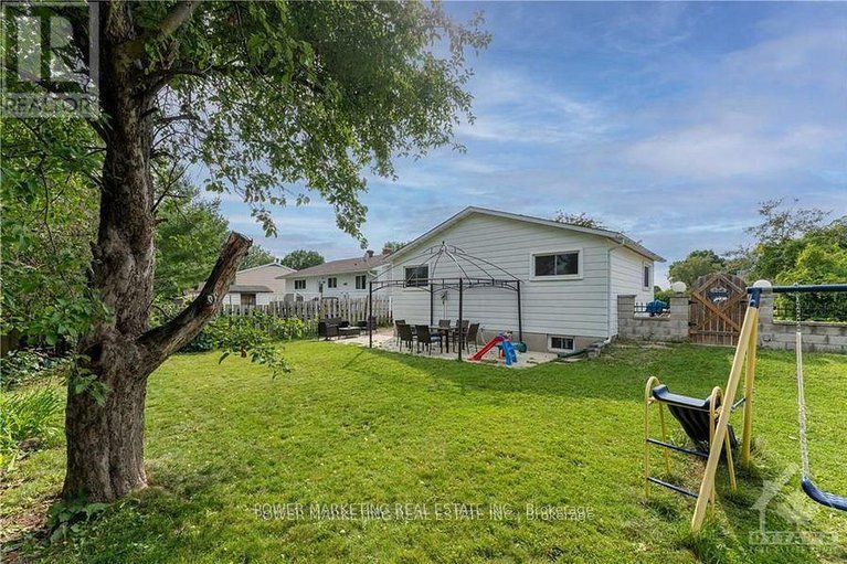 28768216/29-courtney-road/glencairnhazeldean/ottawa/ontario/K2L1M1_24