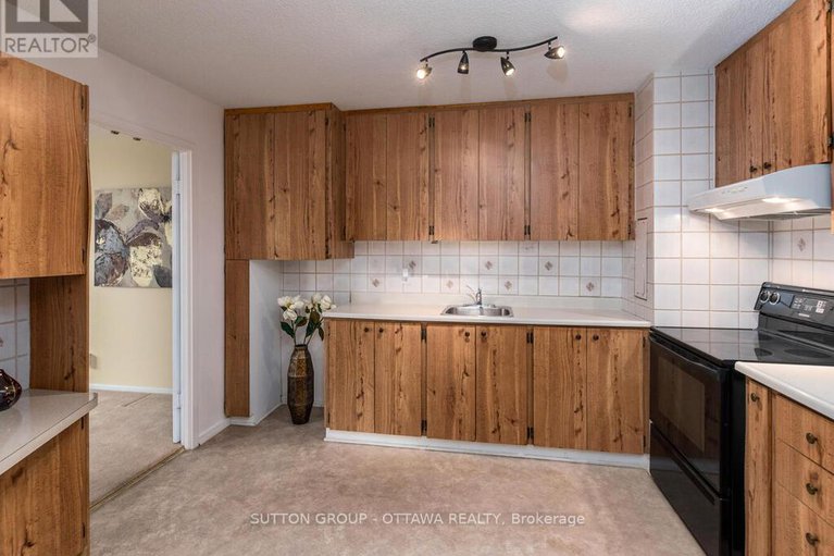 28867900/203-2951-riverside-drive/mooneys-bayriverside-park/ottawa/ontario/K1V8W6_17