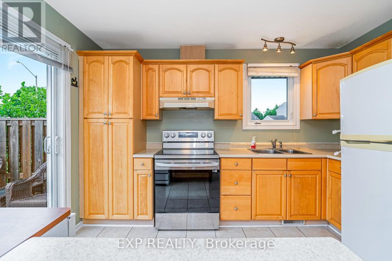28513626/78-837-eastvale-drive/beaconwood/ottawa/ontario/K1J7T5_6