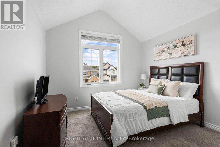 29253756/1131-apolune-street/half-moon-bay/ottawa/ontario/K2J6N8_33