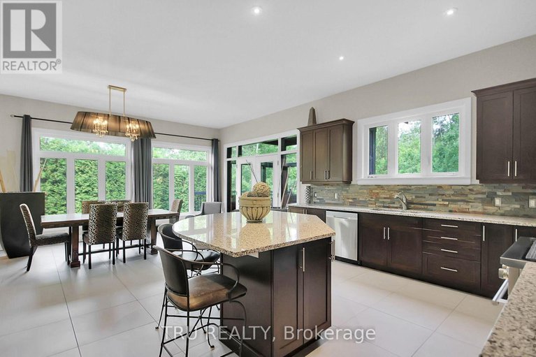 28474227/7909-parkway-road/osgoode-twp-north-of-reg-rd-6/ottawa/ontario/K0A2P0_11