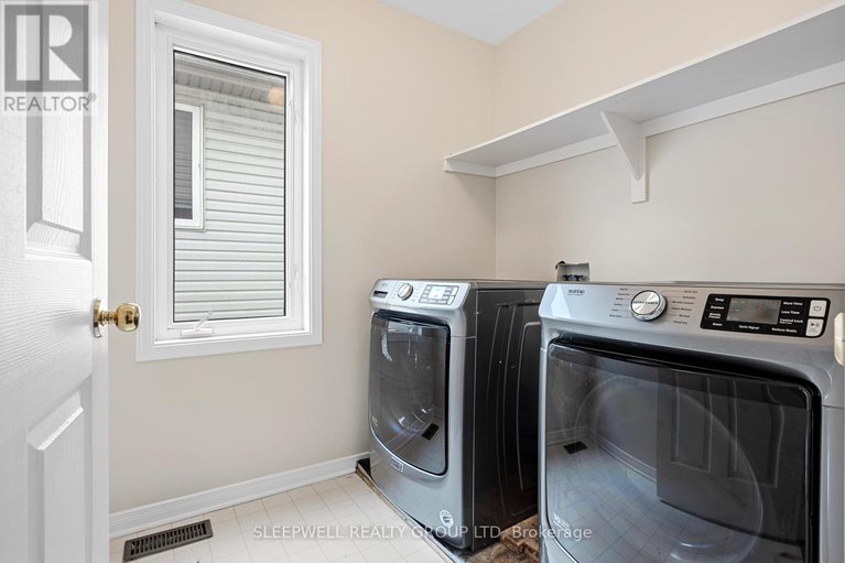 29032695/12-cedar-park-street/central-park/ottawa/ontario/K2C4B3_29