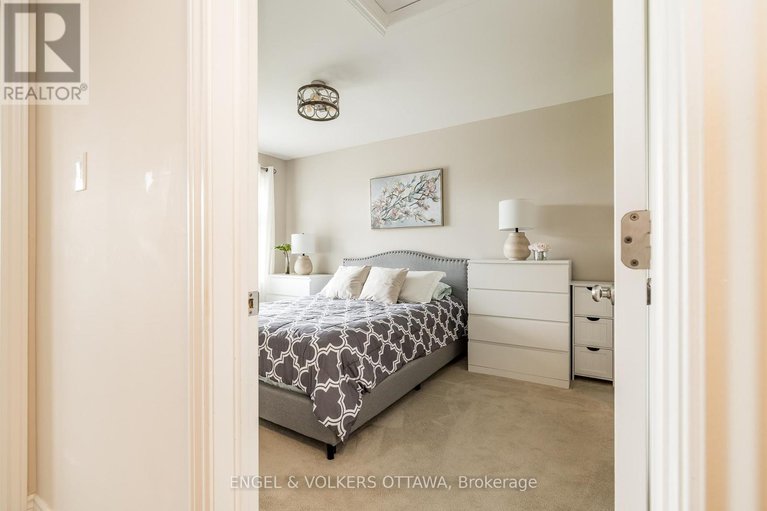 28498335/182-poplin-street/riverside-southgloucester-glen/ottawa/ontario/K4M0G9_33