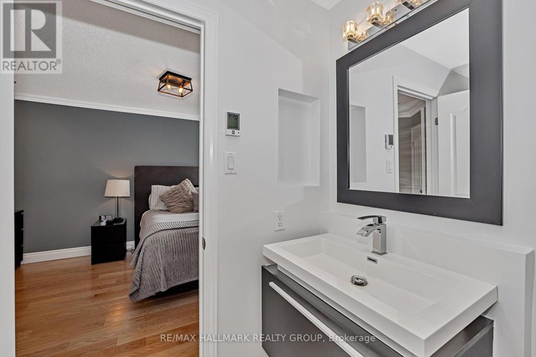 28310191/4193-owl-valley-drive/riverside-southgloucester-glen/ottawa/ontario/K1V1L9_23