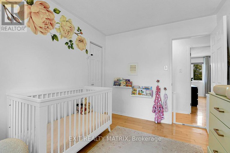 28544595/4705-mcneely-road/sarsfieldbearbrook/ottawa/ontario/K4B1J1_20